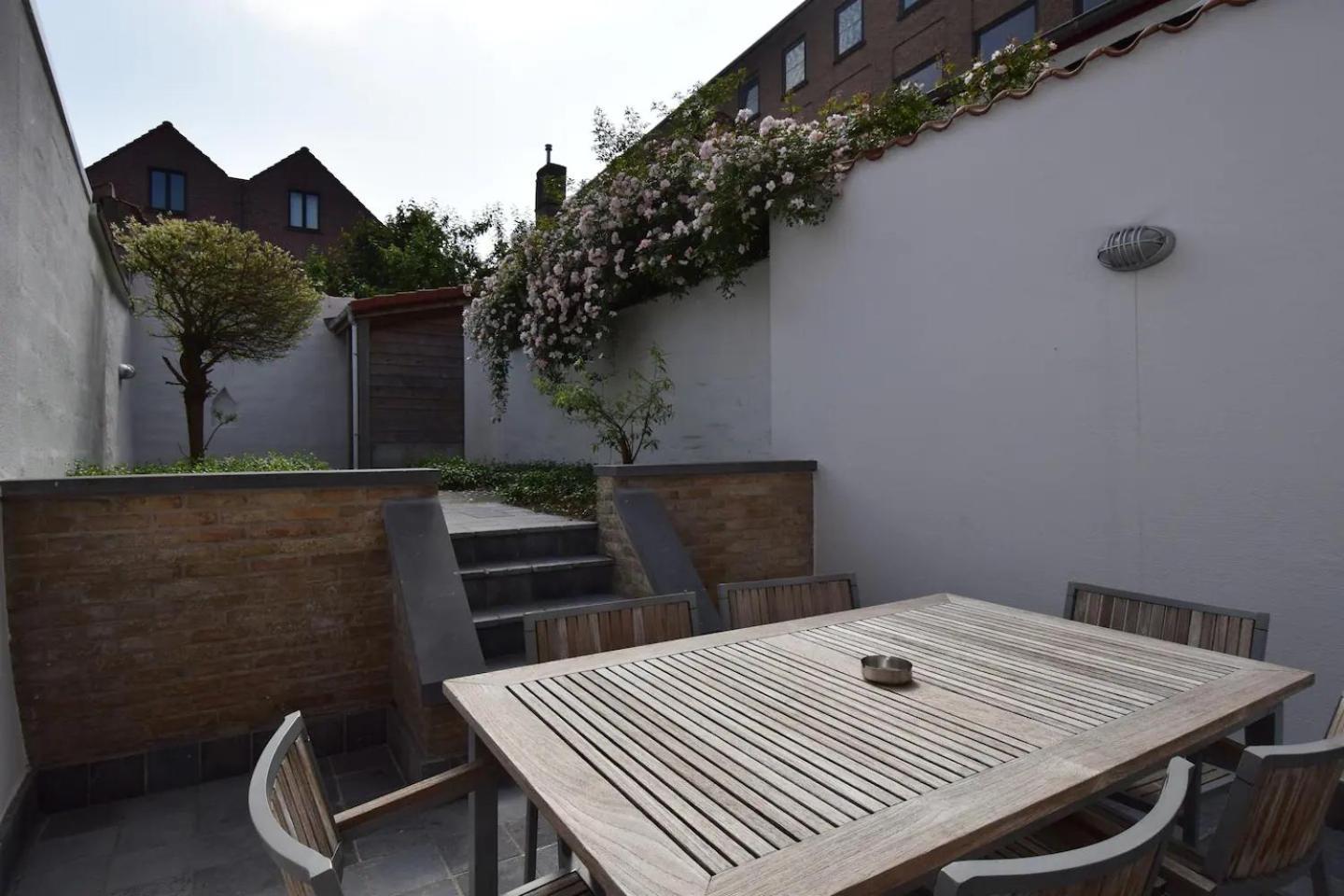 Brugse Charme Huis Met Tuin Aan Het Water 8P Brygge Exteriör bild