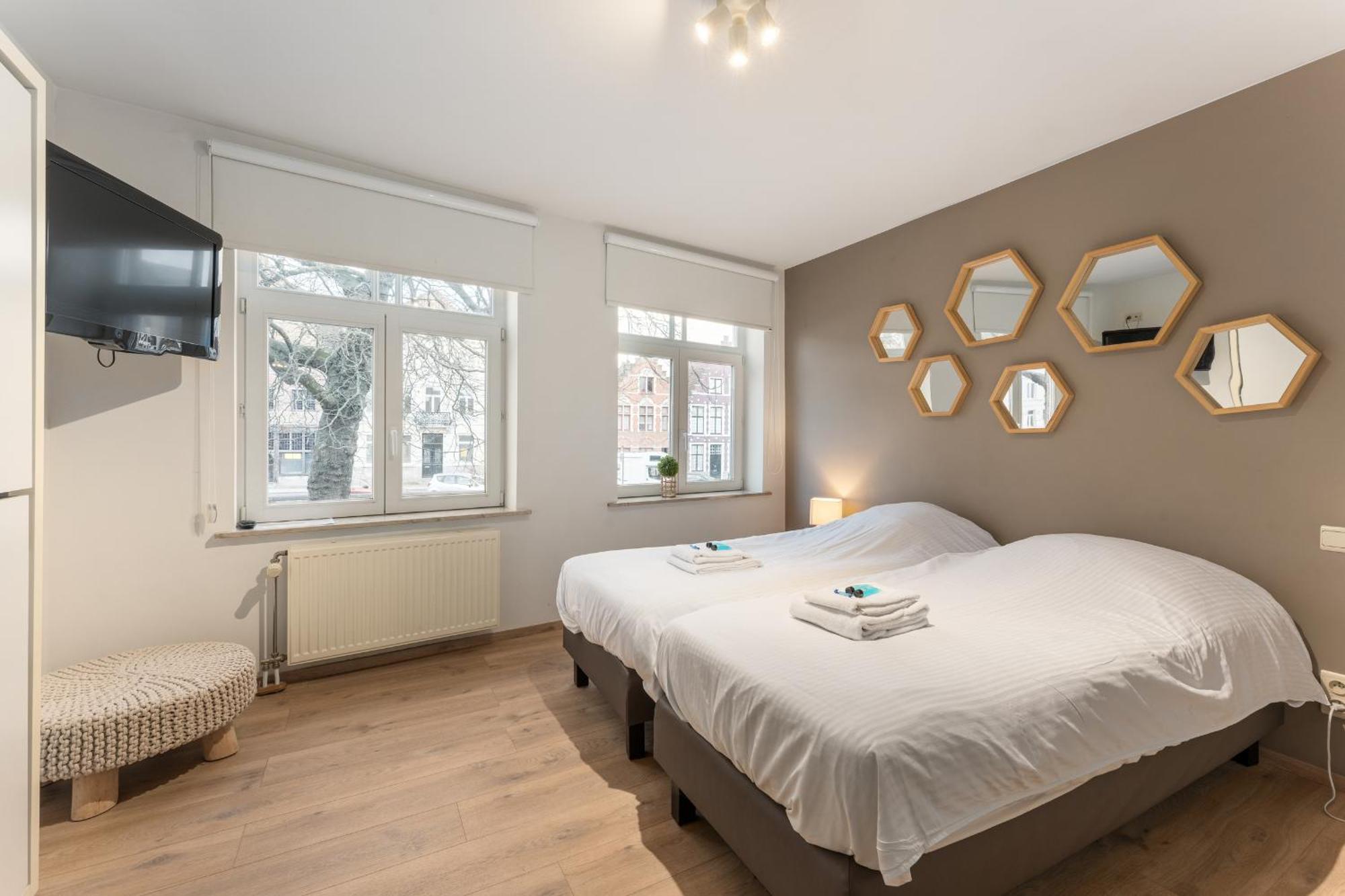 Brugse Charme Huis Met Tuin Aan Het Water 8P Brygge Exteriör bild