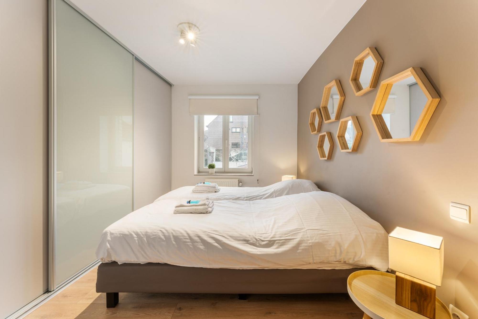 Brugse Charme Huis Met Tuin Aan Het Water 8P Brygge Exteriör bild